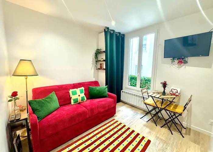 Amelie Poulain Studio In Heart Of Montmartre Paris